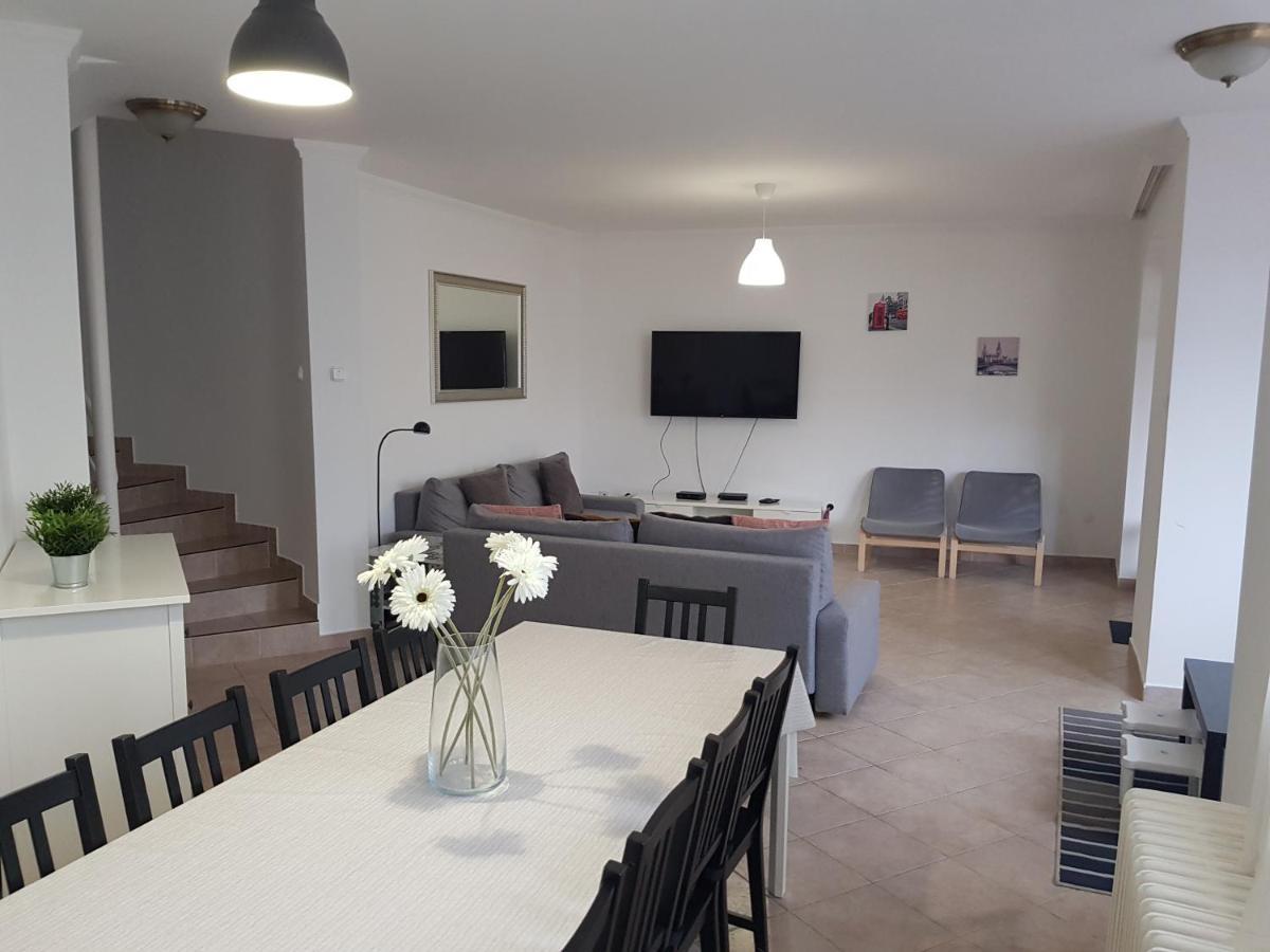 Zoli Apartmanok-Zoli Koelcsey 19 Villa Hajdúszoboszló Εξωτερικό φωτογραφία